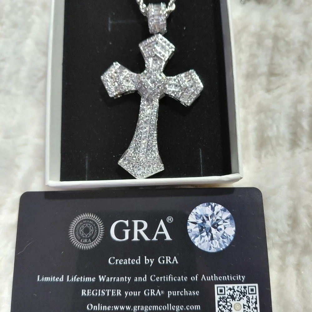 Elegant Silver Cross Pendant Moissante Pendant Tested